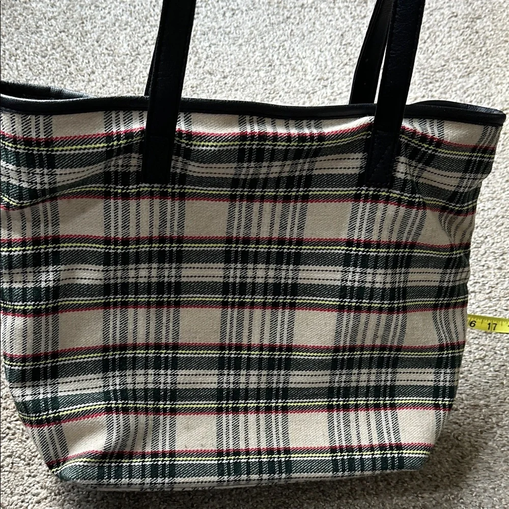Elegant Plaid Tote Bag -‎ Black and Cream